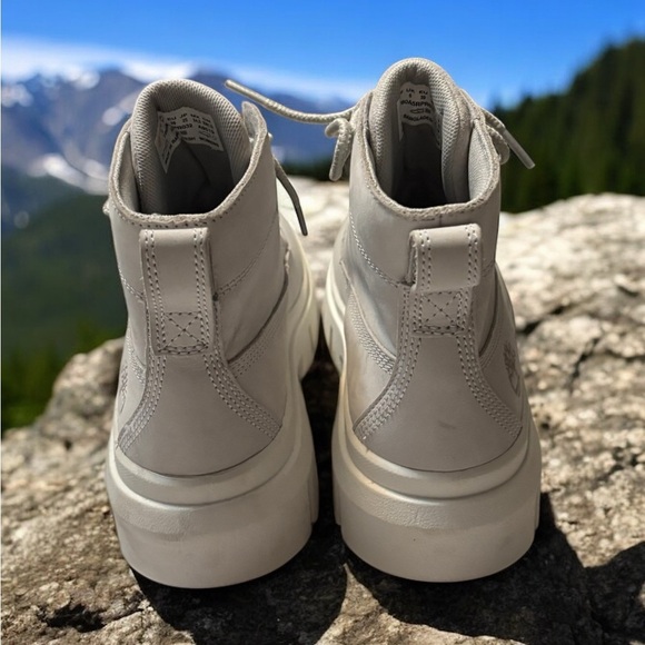 Women’s Timberland Greyfield Lace Up Lightweight Suede Sneaker Boot. NWT Size 8. - Picture 9 of 11